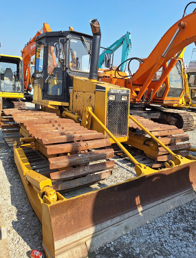 Máy ủi CATERPILLAR D3C