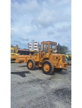 MÁY XÚC CATERPILLAR 910